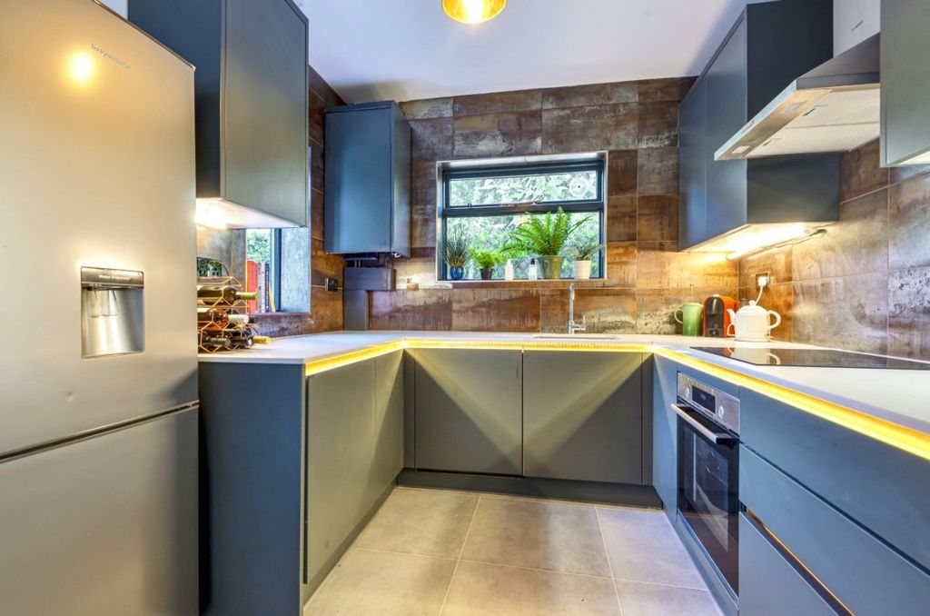Property photo 2 of 14 882139 (5)