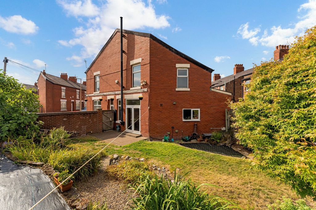 Property photo 1 of 37