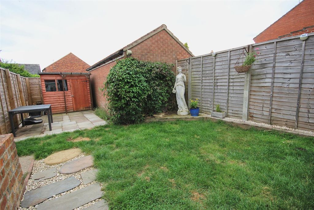 Property photo 2 of 23 Outside