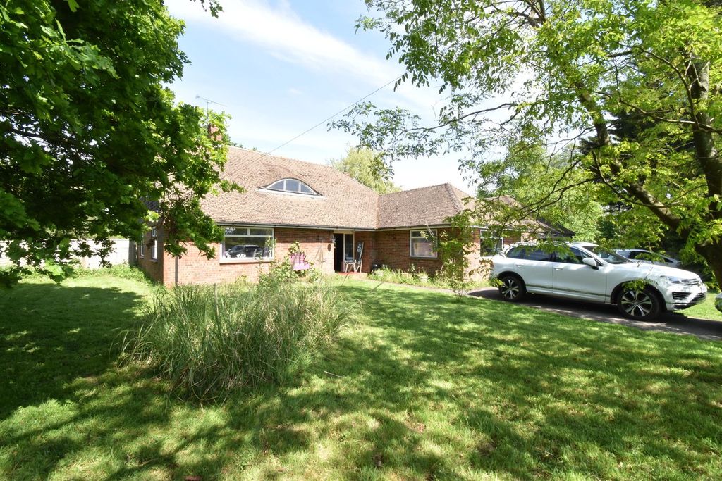 Property photo 3 of 8