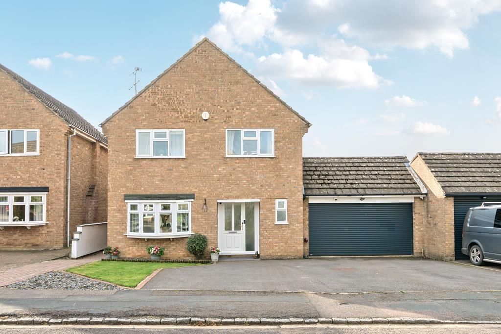 Property photo 1 of 17 External View
