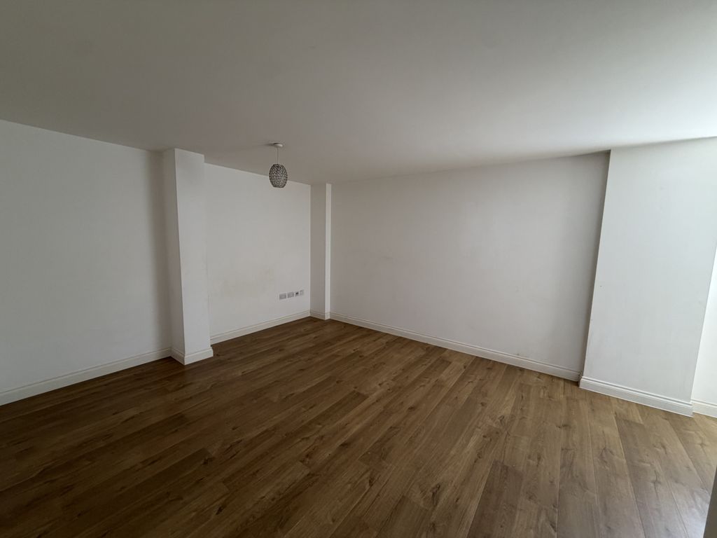 Property photo 1 of 13 Img_5621