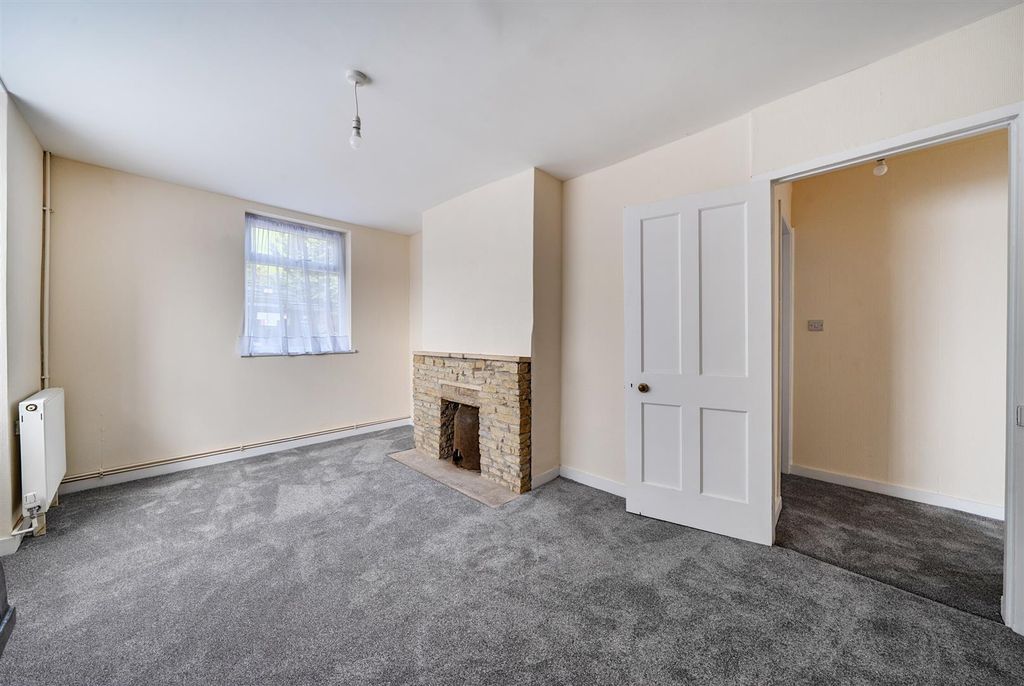 Property photo 3 of 15 2