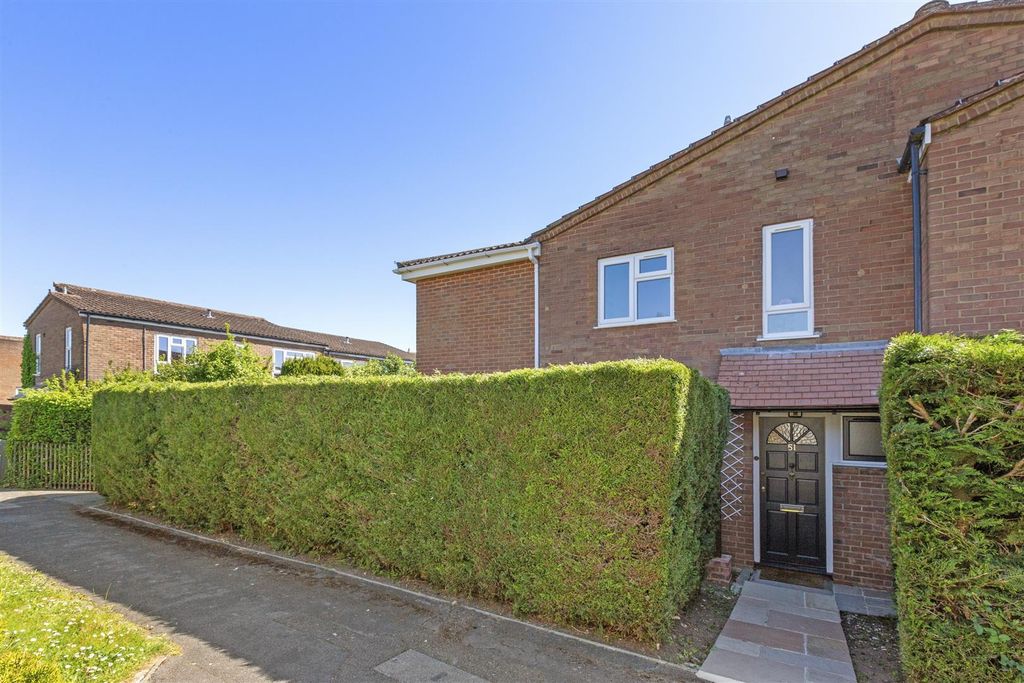 Property photo 1 of 12 Front Aspect