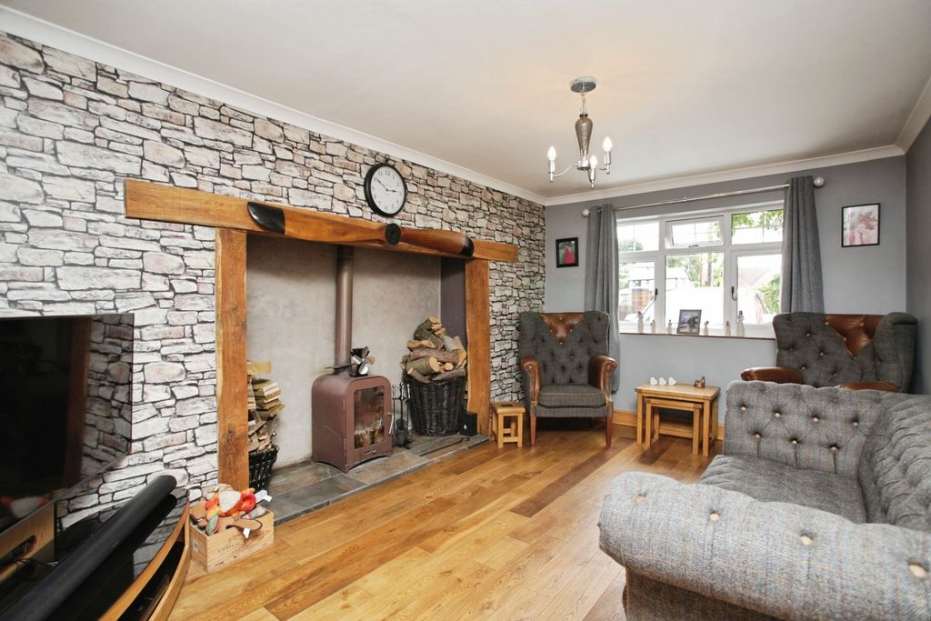 Property photo 1 of 18 Photo
