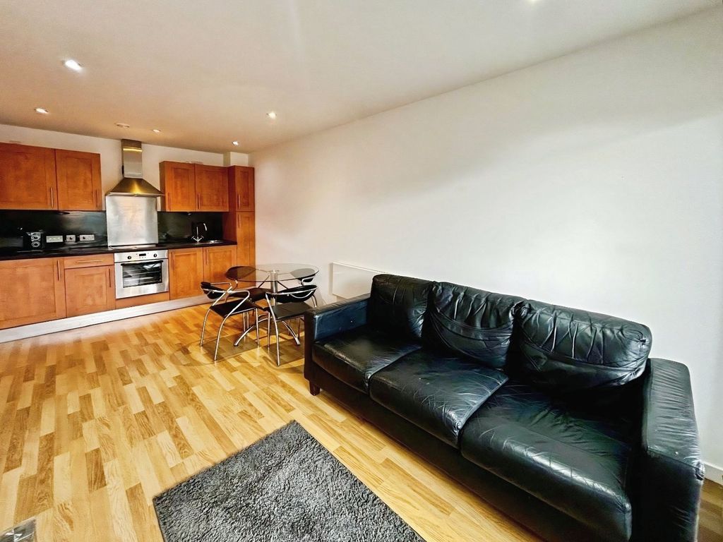 Property photo 2 of 7 Picture No. 12