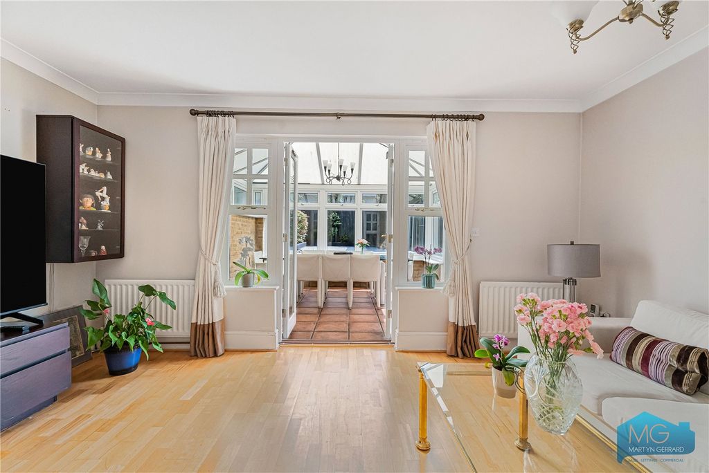 Property photo 2 of 31 Picture No. 05