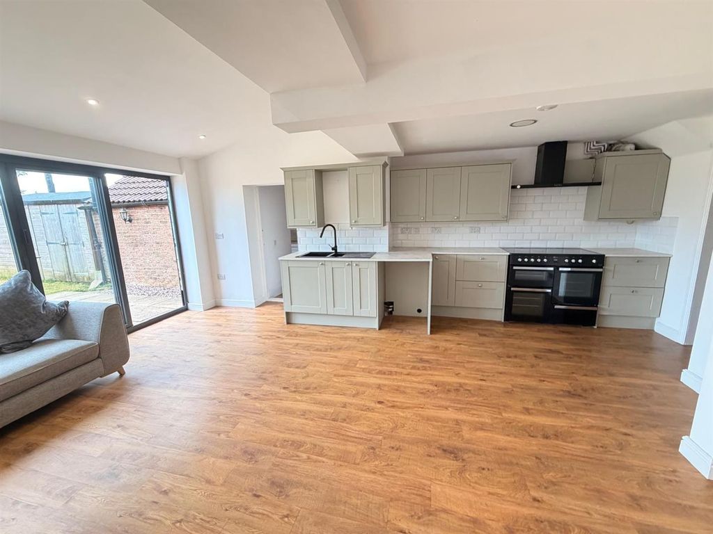 Property photo 2 of 10 Daa04E04-24Ad-4d53-Bca8-769cc1cc7A1c.Jpg