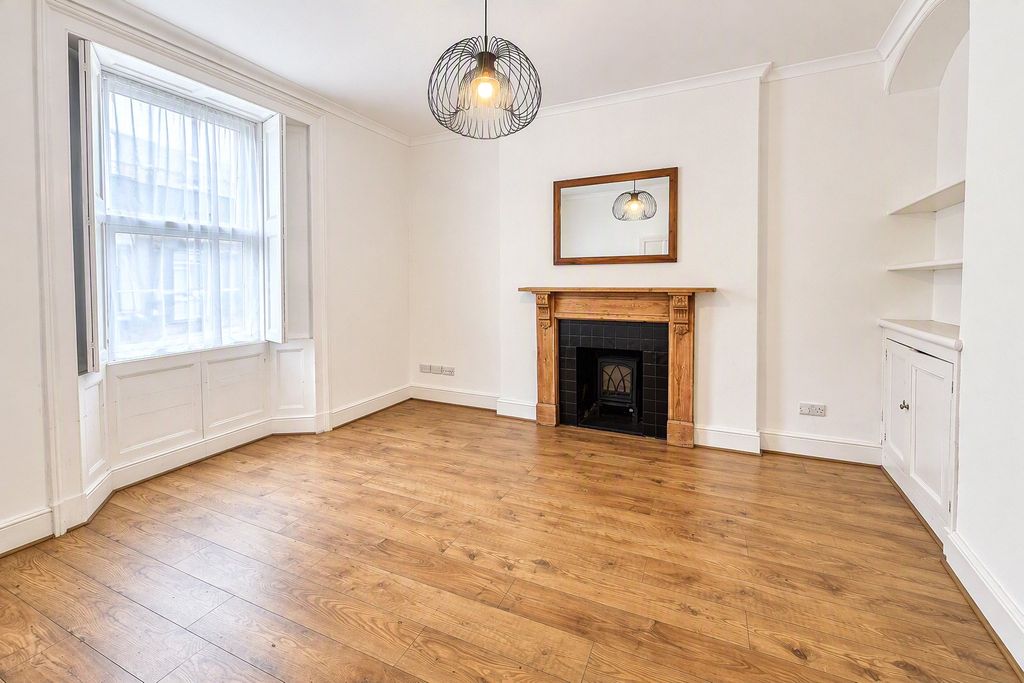 Property photo 2 of 6 Picture No. 05