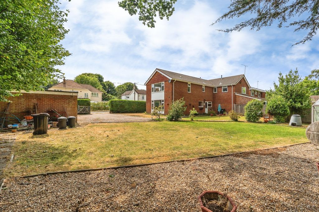 Property photo 1 of 20