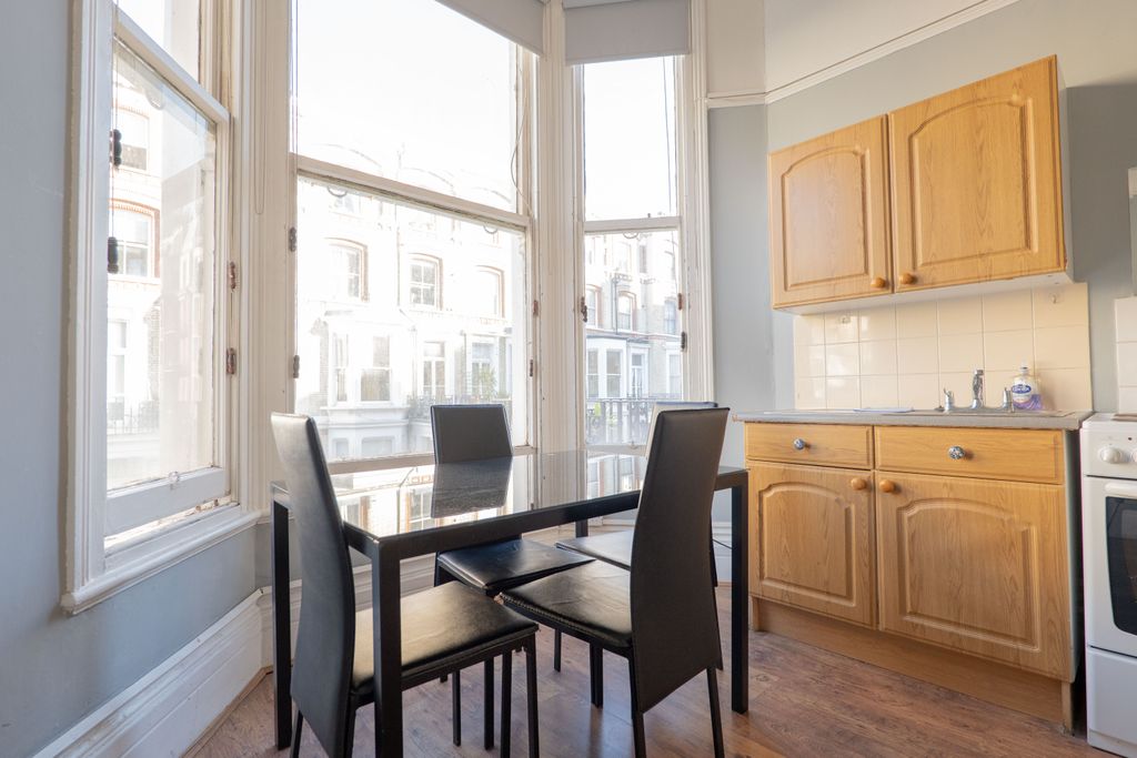 Property photo 2 of 6 Gallery