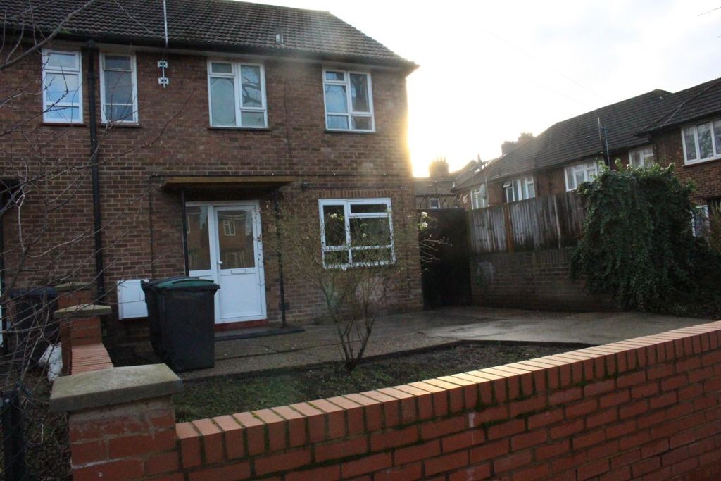 Property photo 2 of 12 Img_2145.Jpg
