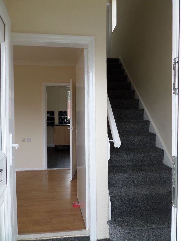 Property photo 2 of 12 Entrance Lobby