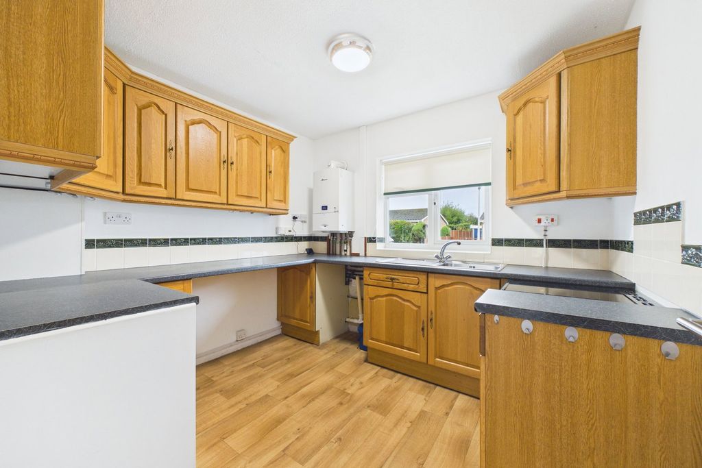 Property photo 2 of 13