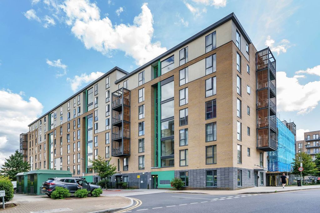 Property photo 2 of 13