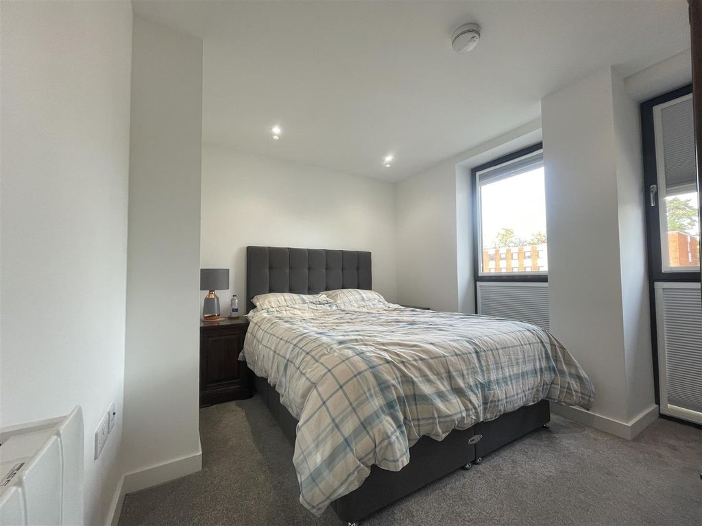 Property photo 2 of 5