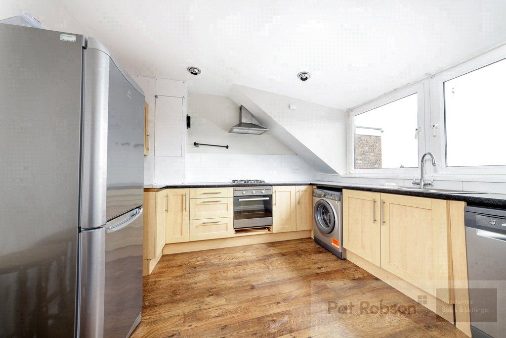 Property photo 3 of 8 Picture 3