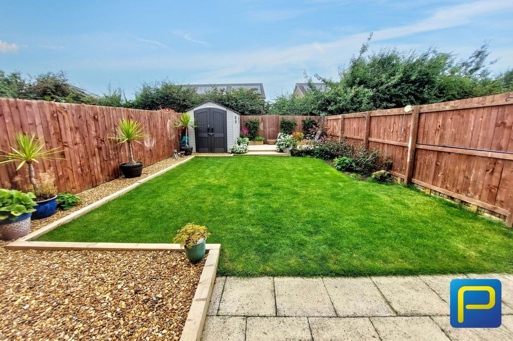Property photo 2 of 24