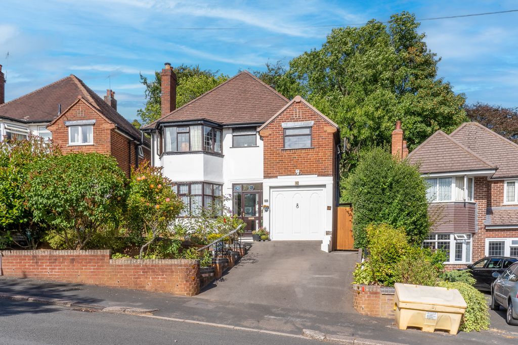 Property photo 1 of 34