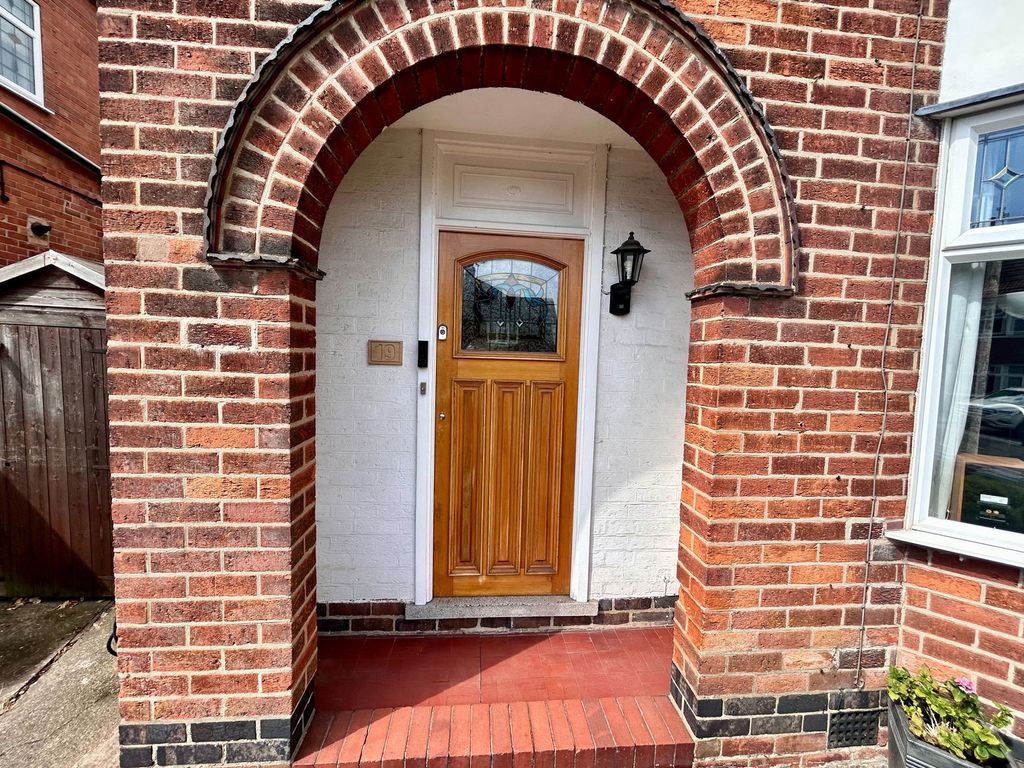 Property photo 3 of 43