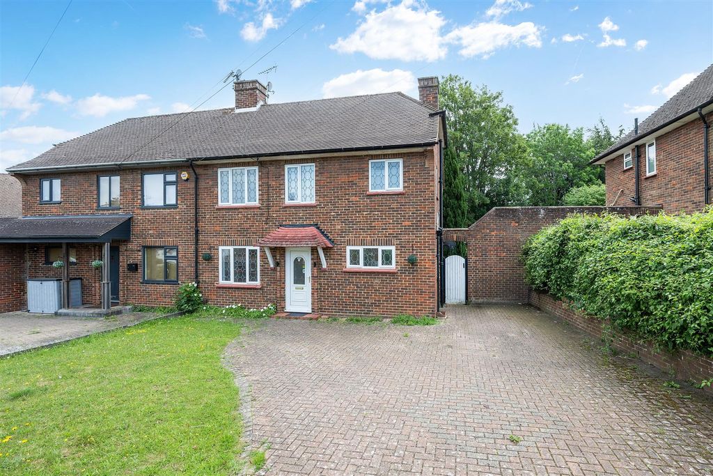 Property photo 1 of 9 Partridge Mead, - (1).Jpg