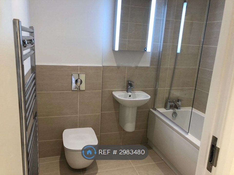 Property photo 1 of 1 Main Bathroom