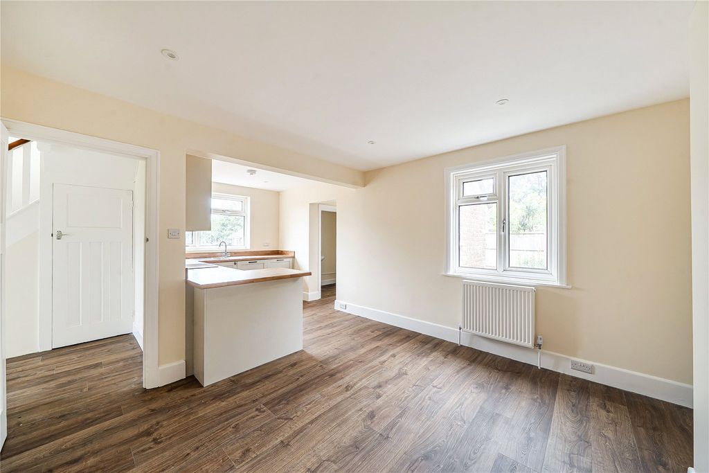 Property photo 2 of 21 Picture No. 02