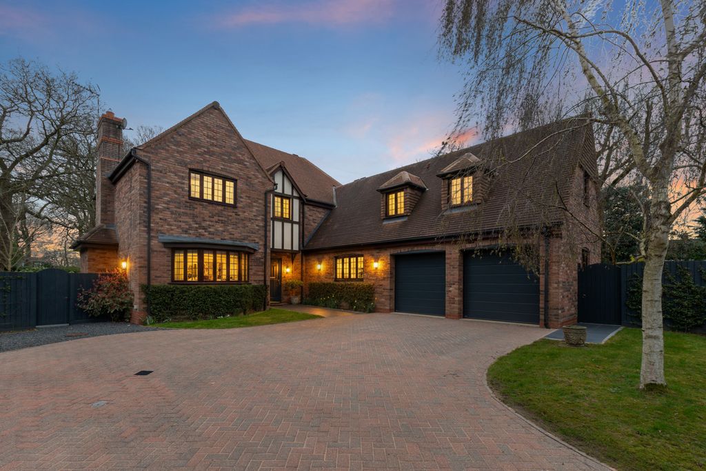 Property photo 1 of 33