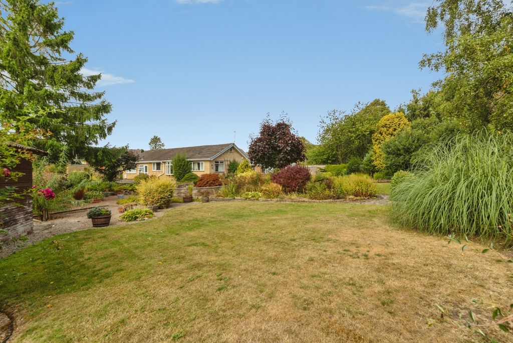 Property photo 3 of 18 Pbox-Img.Jpg