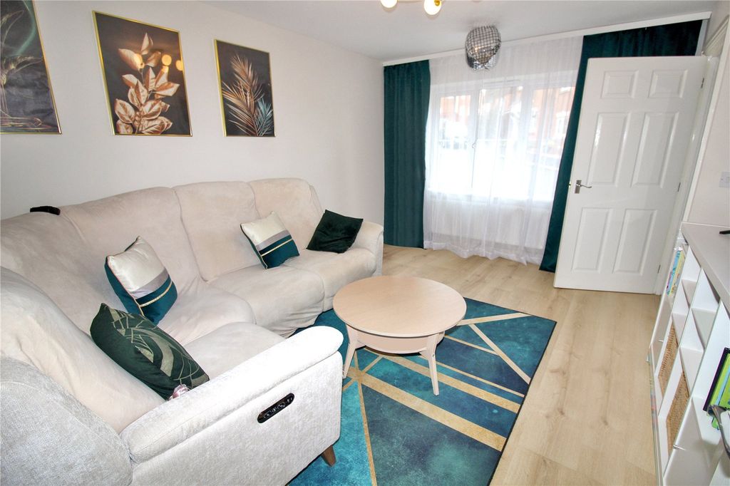 Property photo 3 of 13 Picture No. 11