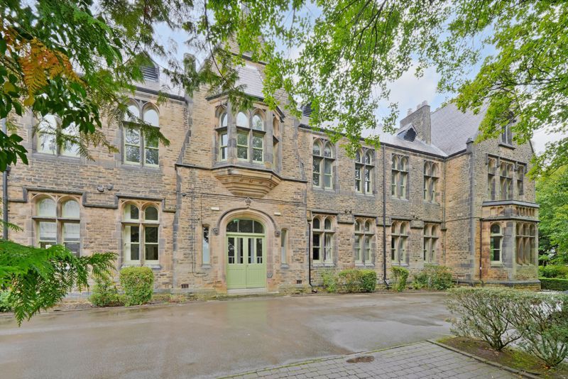 Property photo 1 of 33 External