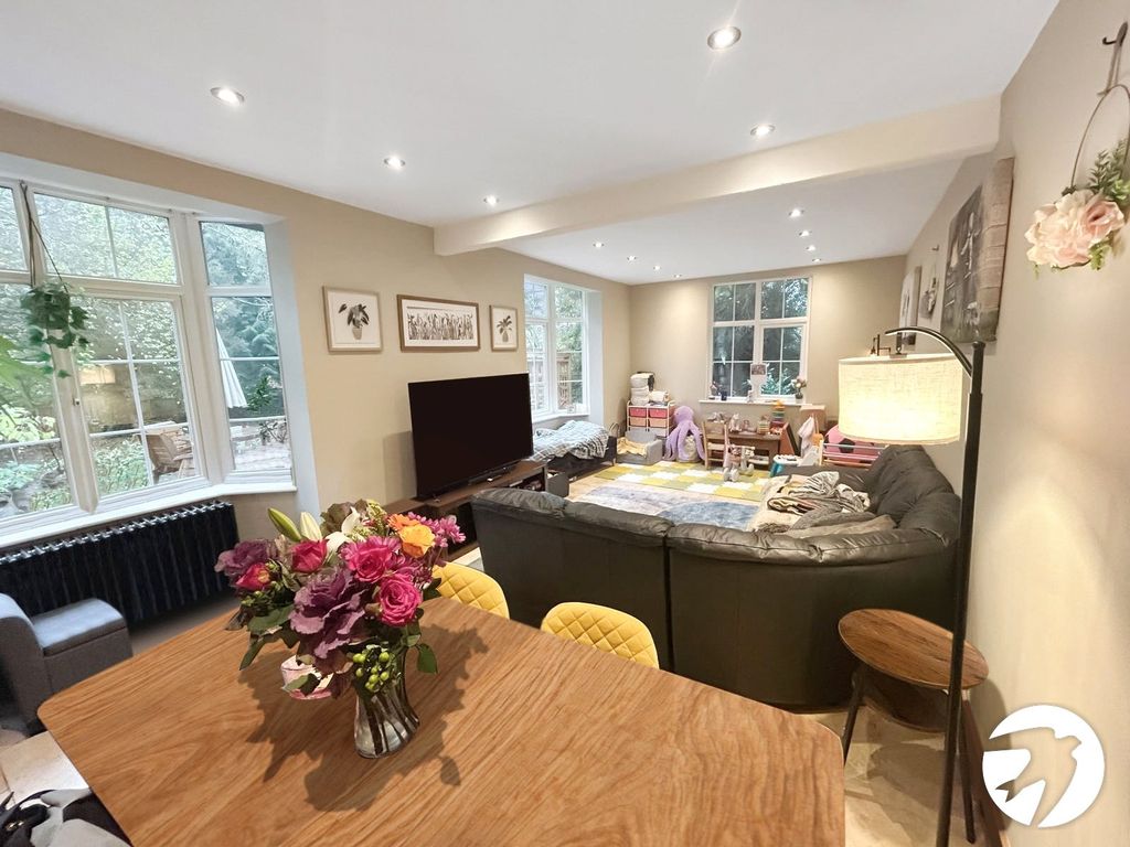 Property photo 2 of 13 Picture No. 03