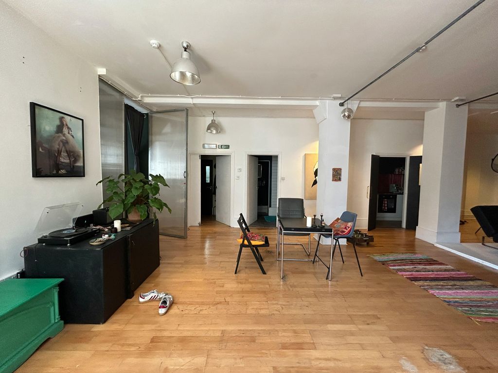 Property photo 3 of 9 Img_2186.Jpg