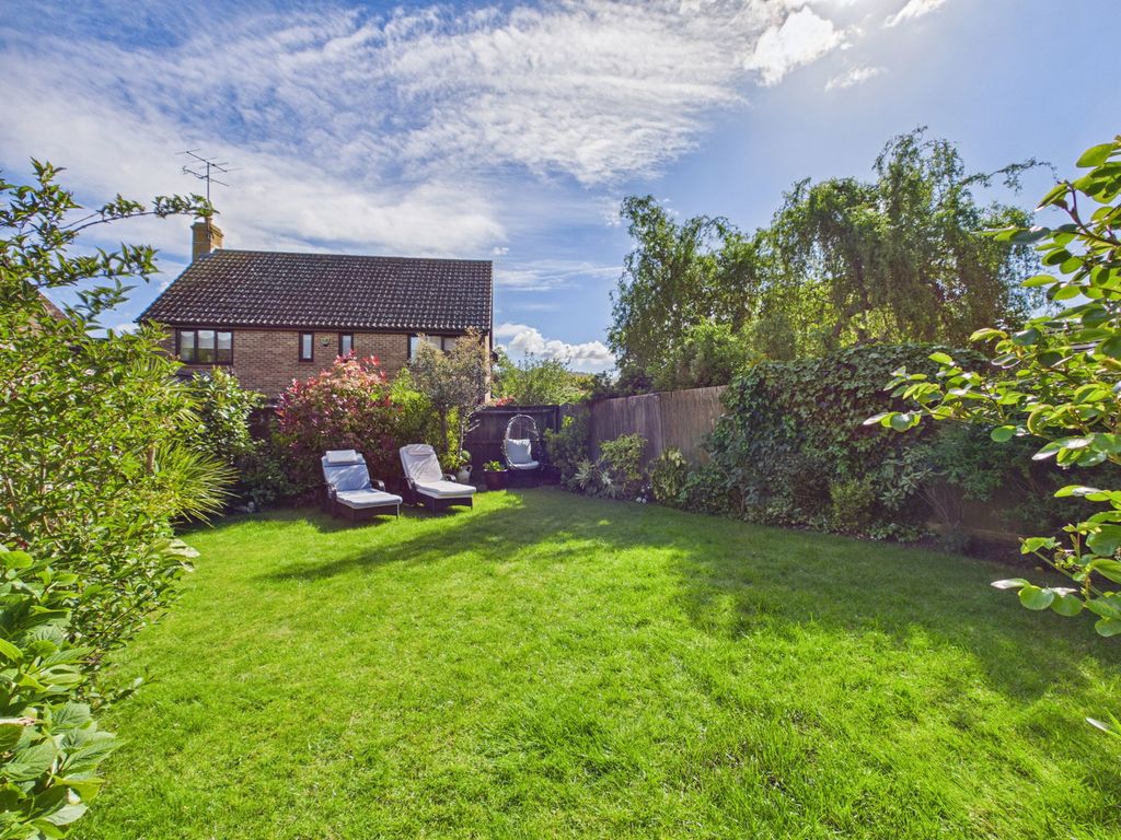 Property photo 2 of 17