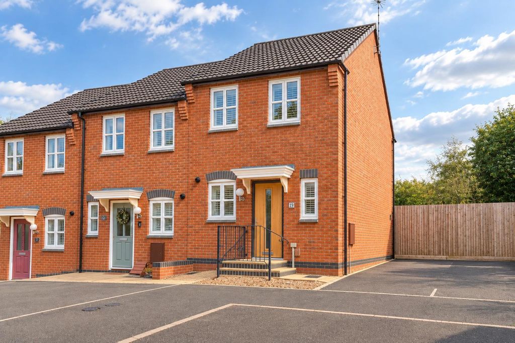 Property photo 1 of 18 215A5E41-3896-4122-Ae85-d50218d9ee3d.Png