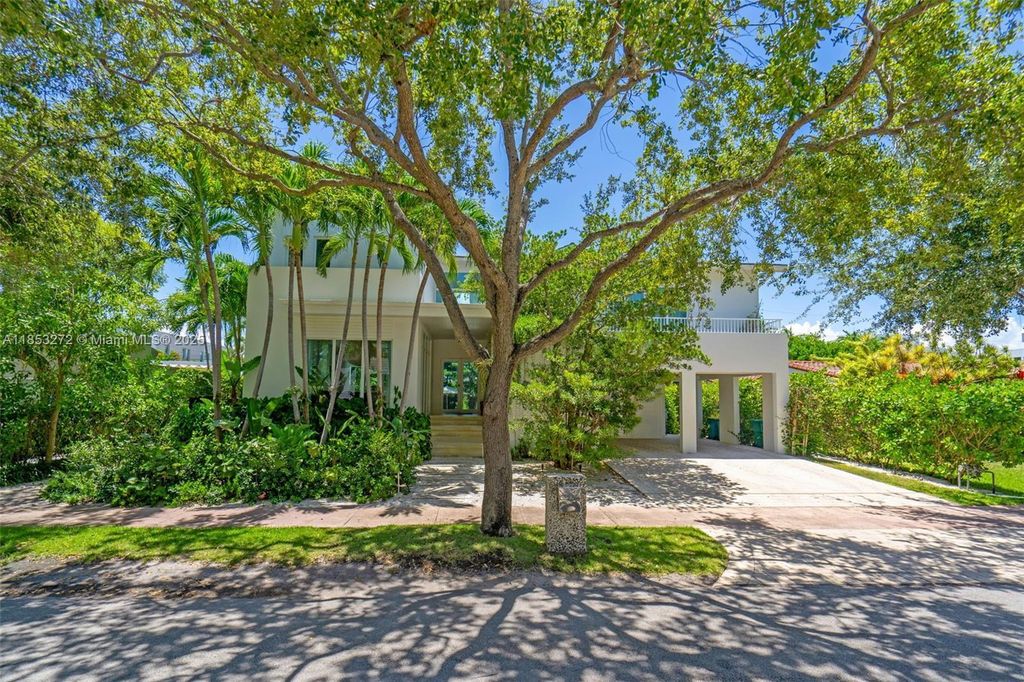 Property photo 1 of 49