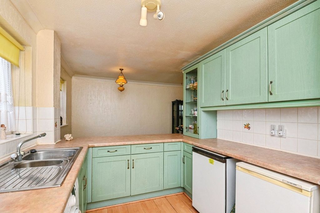 Property photo 3 of 6 Picture No. 20