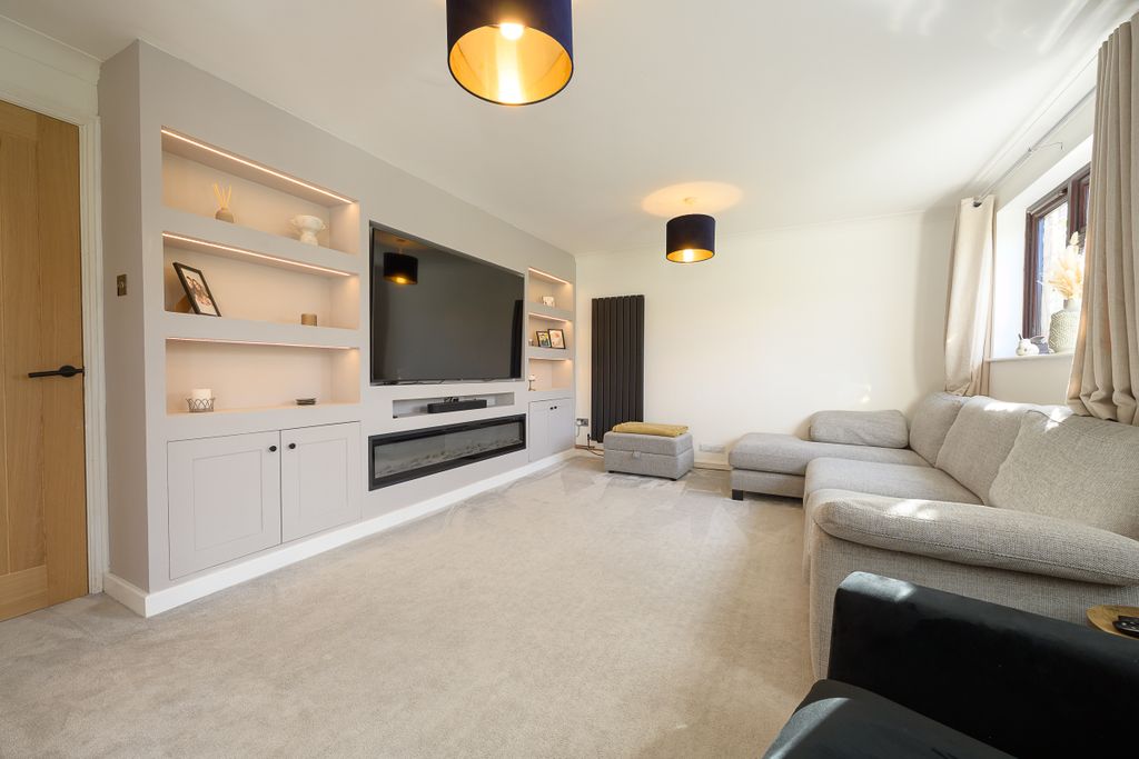 Property photo 3 of 16 The Pippins-22
