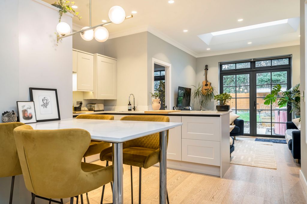 Property photo 3 of 10 Picture No. 08