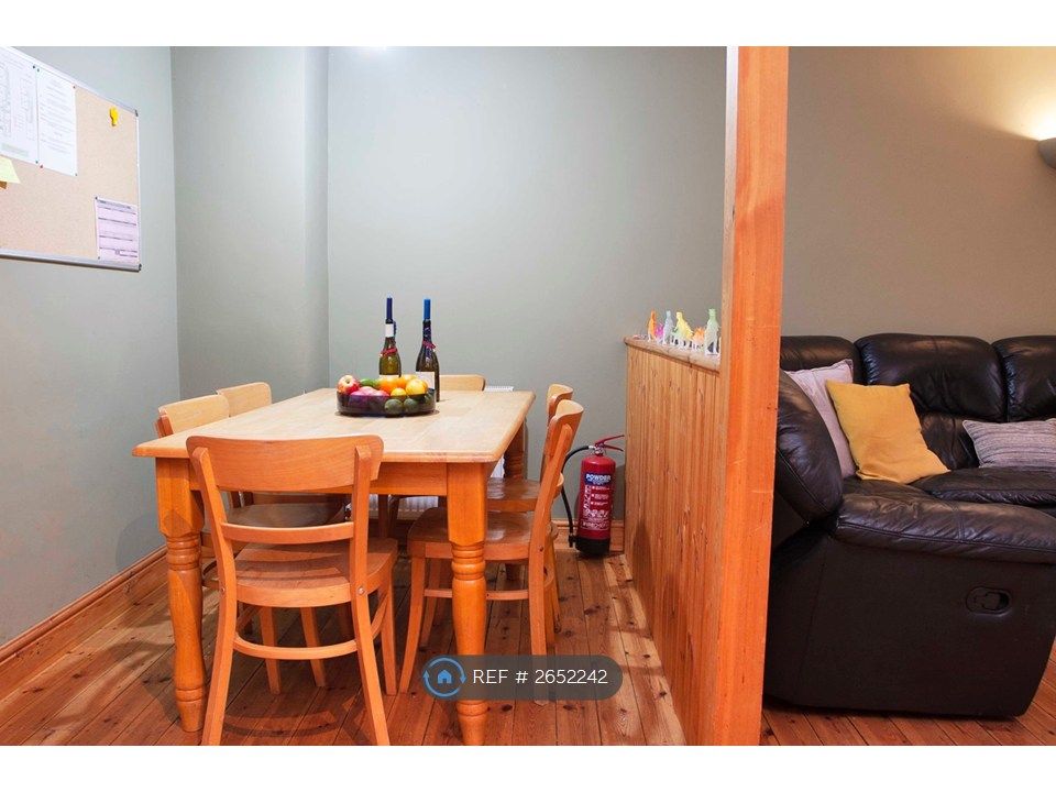 Property photo 3 of 14 Kitchen Diner