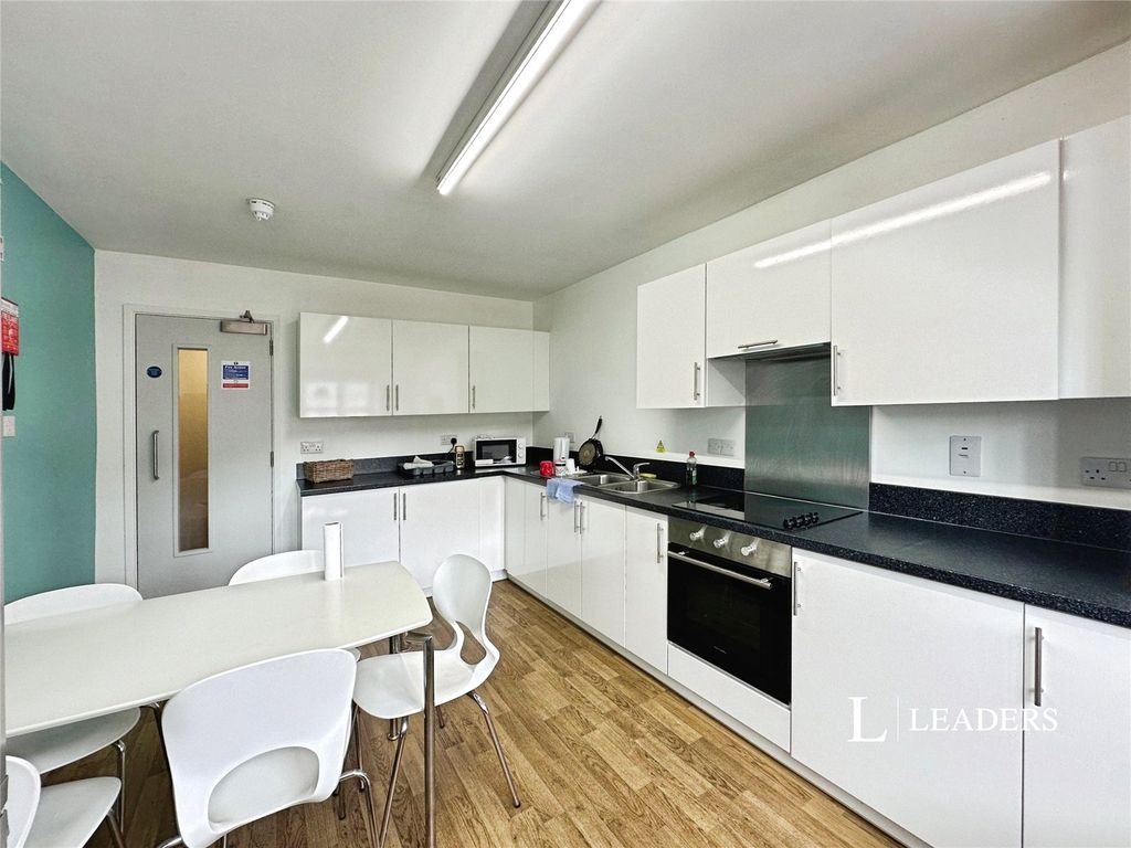 Property photo 3 of 8 Communal Area