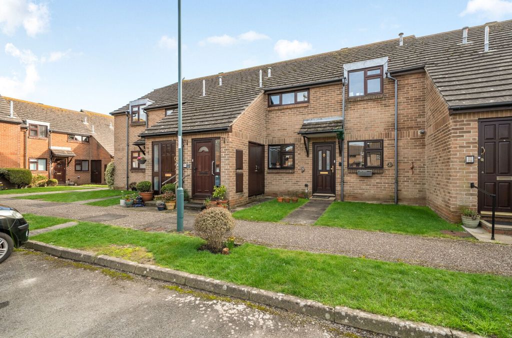 Property photo 1 of 18