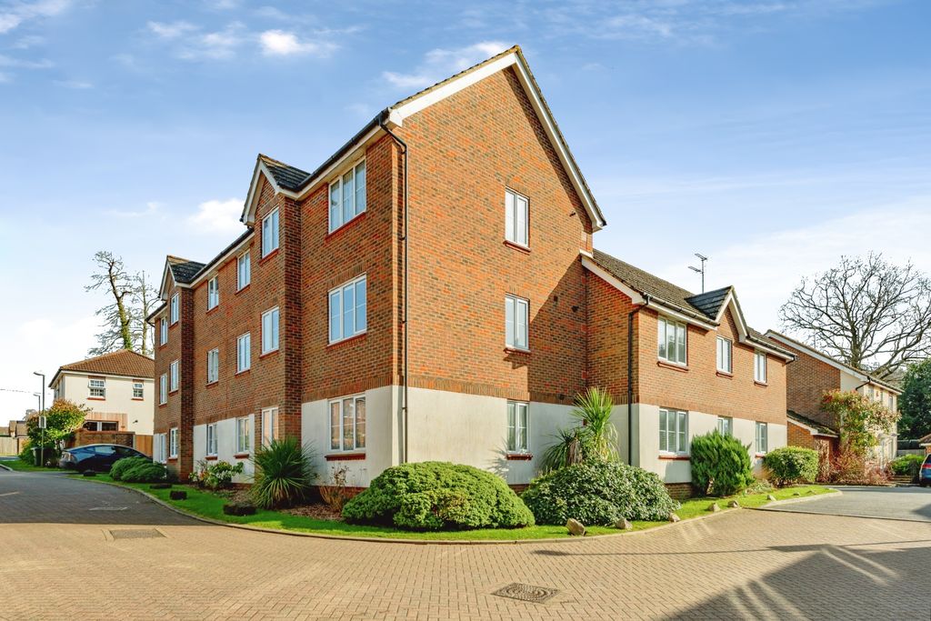 Property photo 1 of 20