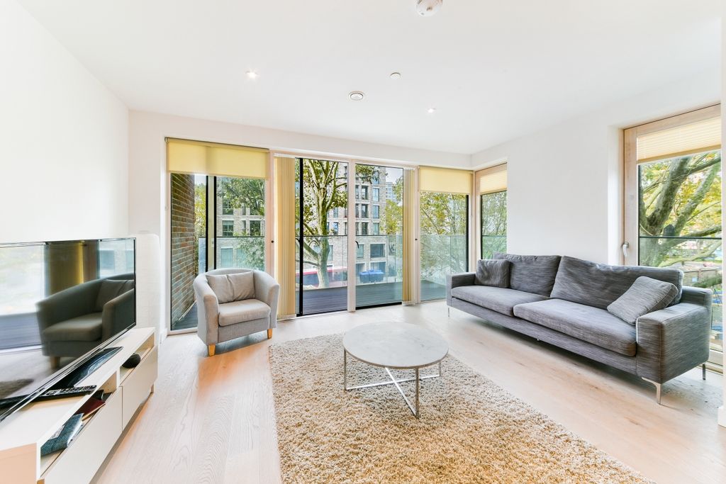 Property photo 1 of 11 Living Area