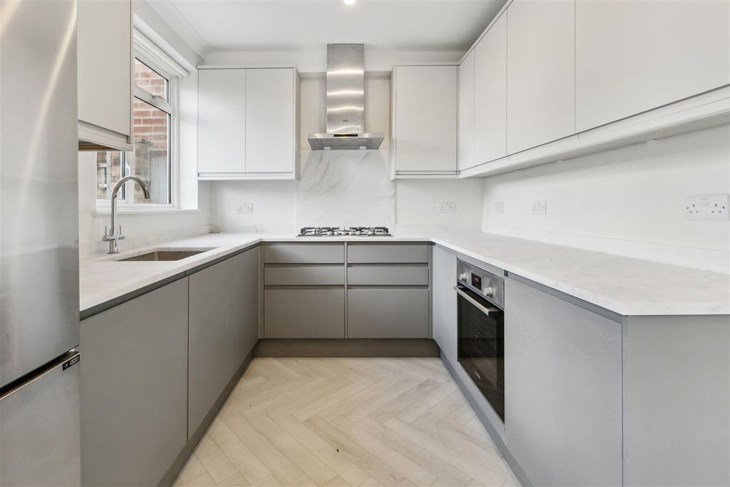 Property photo 3 of 18 3.Jpg
