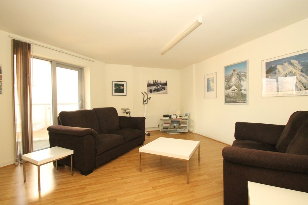 Property photo 2 of 12