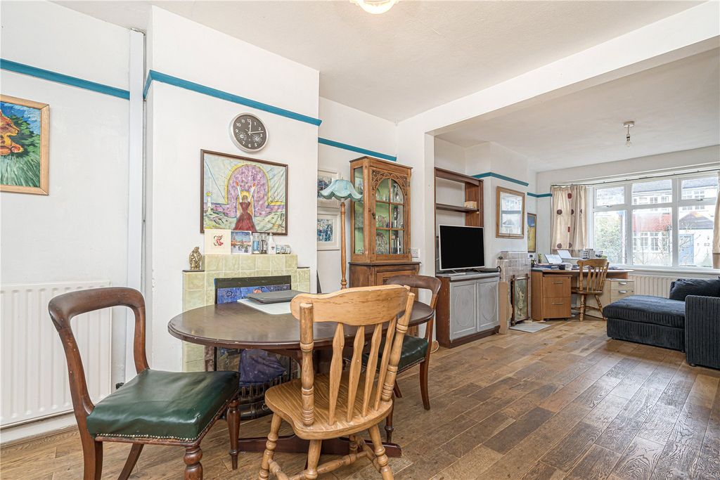 Property photo 2 of 14 Picture No. 13