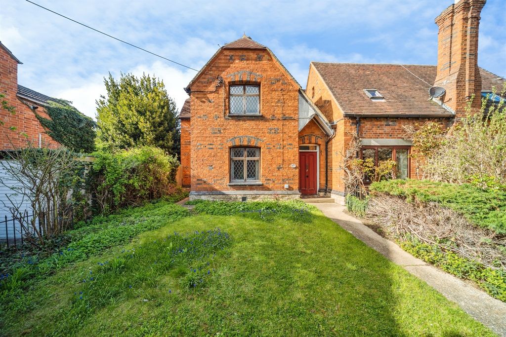 Property photo 1 of 18