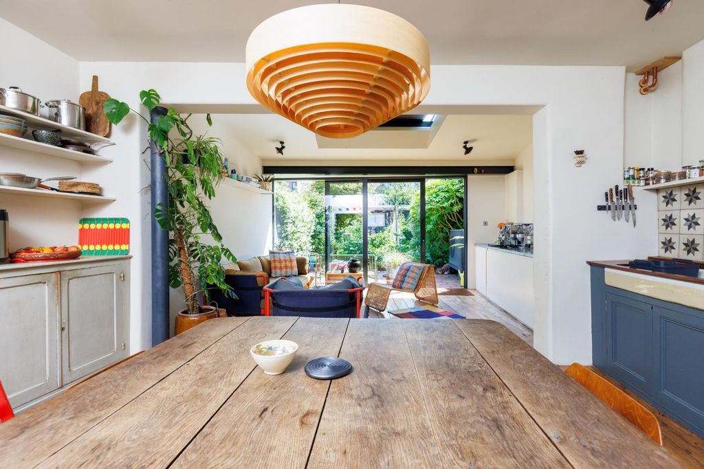 Property photo 1 of 35 13 Kingsley Road-19.Jpg