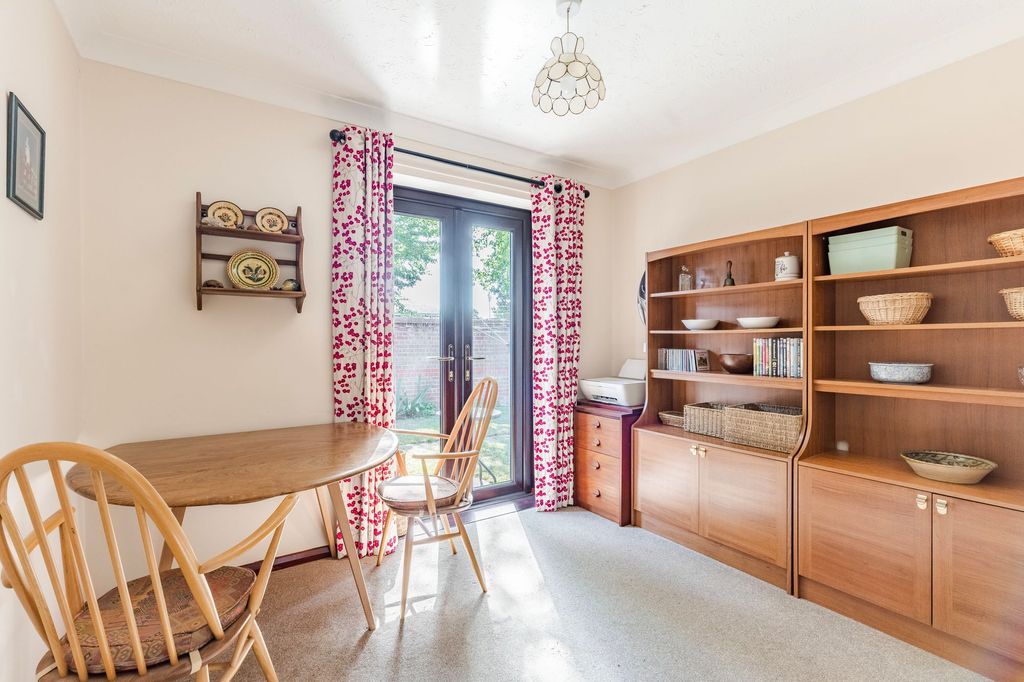 Property photo 3 of 13